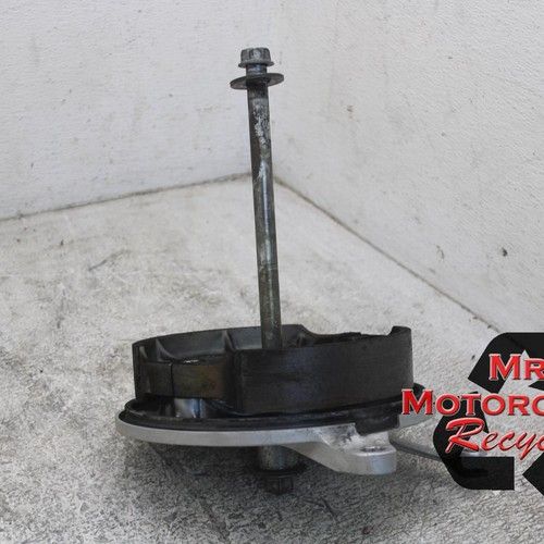 98-04 YAMAHA V STAR 650 XVS650 CLASSIC OEM REAR AXLE BOLT HUB SPACER J4